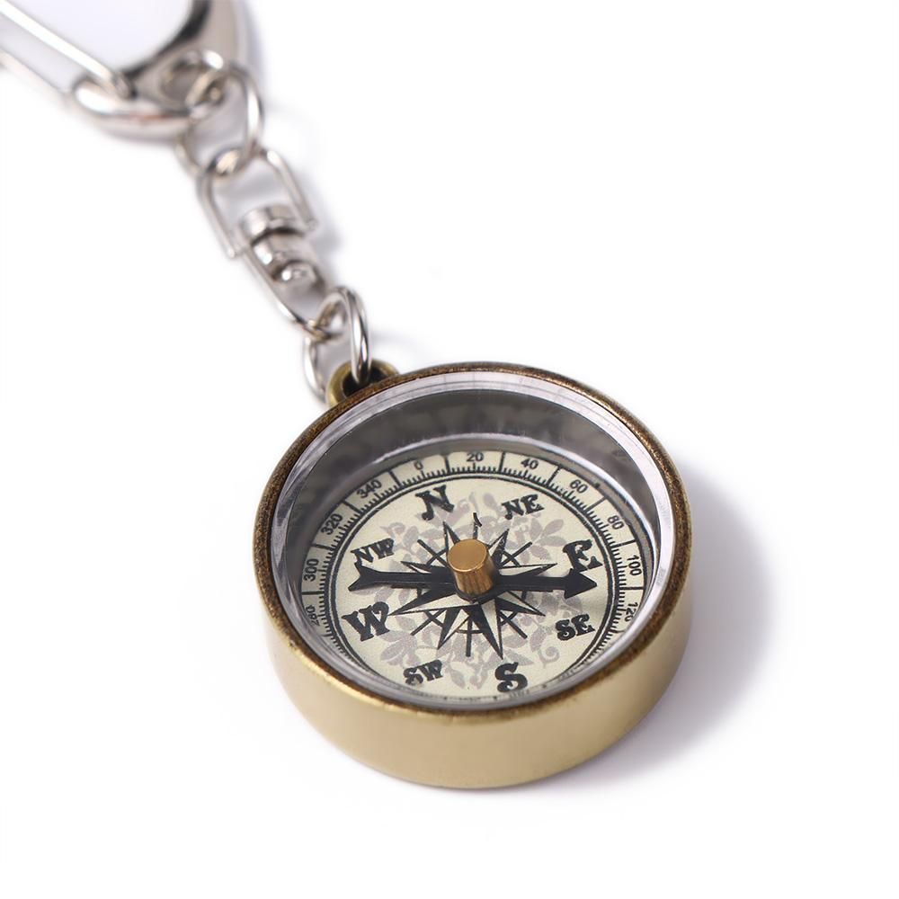 بوصلة صغيرة محمولة كلاسيكية لل - مراجعة Compass Keychain Mini وسعره