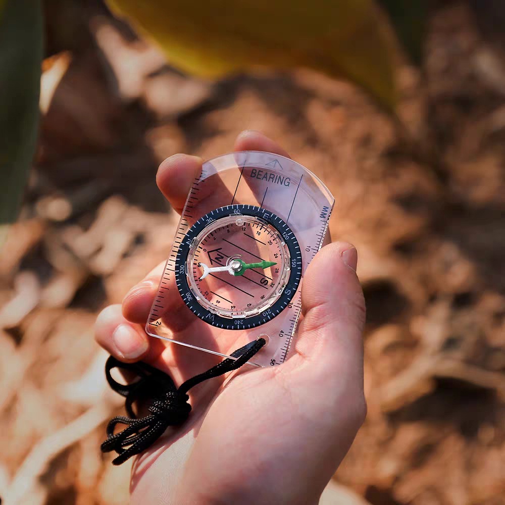 بوصلة أكريليك شفافة صغيرة جديد - مراجعة Compass Keychain Mini وسعره